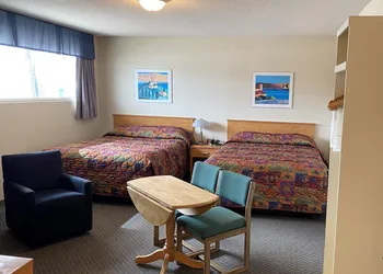 Prairie Mountain Inn hotel thumbnail 6