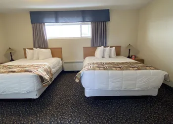 Prairie Mountain Inn hotel thumbnail 7