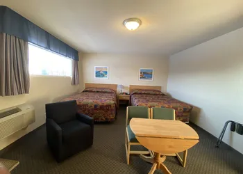 Prairie Mountain Inn hotel thumbnail 8