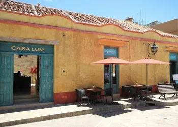 Casa Lum hotel thumbnail 3