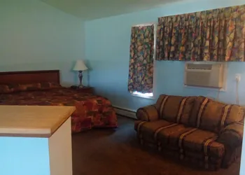 Sunrise Motel hotel thumbnail 8