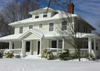 North Fork Guest House hotel thumbnail 2