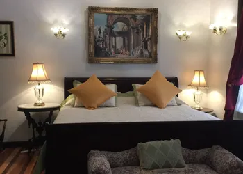 Thornwald Mansion hotel thumbnail 8