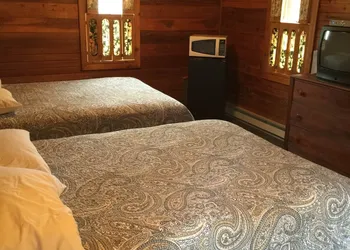 Whistling Swan Motel hotel thumbnail 8