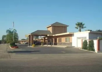Village Inn hotel thumbnail 5