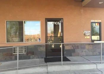 Village Inn hotel thumbnail 6