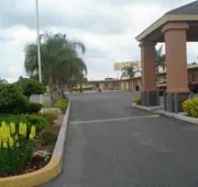Village Inn hotel detail image 7