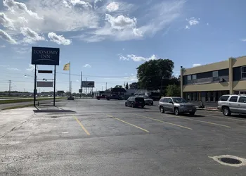Economy Inn hotel thumbnail 2
