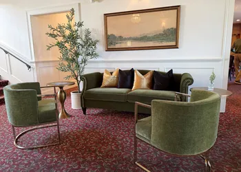 Crown Mansion Boutique Hotel & Villas hotel thumbnail 5