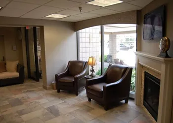 Brentwood Inn & Suites hotel thumbnail 4