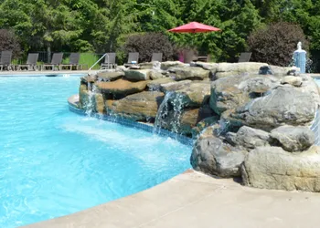 Woodfield Manor, A Sundance Vacations Property hotel thumbnail 2