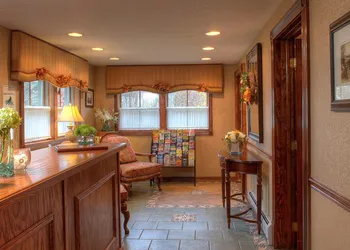 Woodfield Manor, A Sundance Vacations Property hotel thumbnail 5