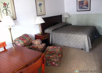 Skagit Motel hotel thumbnail 2