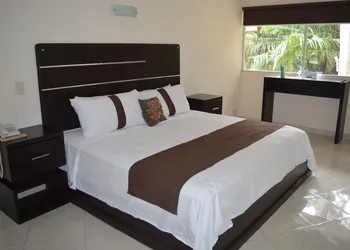 Hotel Jardin Real hotel thumbnail 8