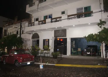 Hotel Casa del Parque Vallarta hotel thumbnail 3