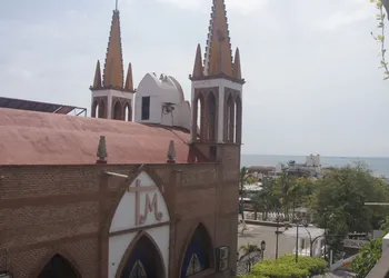 Hotel Casa del Parque Vallarta hotel thumbnail 4