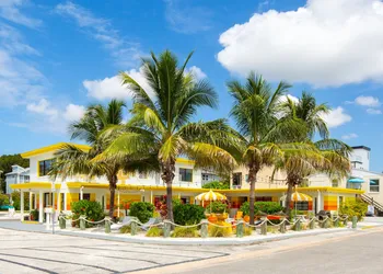 Sunset Inn & Cabanas hotel thumbnail 5