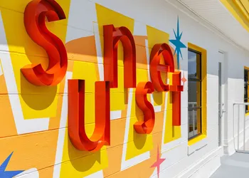 Sunset Inn & Cabanas hotel thumbnail 7