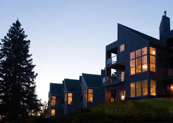 Surfside on Lake Superior hotel thumbnail 3