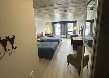 Hôtel Le Voyageur hotel thumbnail 4