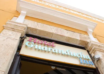Hotel Guaranducha Inn hotel thumbnail 3