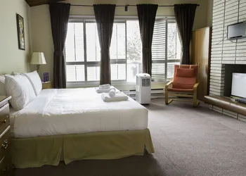 Elevate Rooms Parkside Retreat B&B hotel thumbnail 4