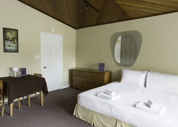 Elevate Rooms Parkside Retreat B&B hotel thumbnail 6