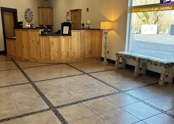 Life Northwest RV sites and Lodging hotel thumbnail 4