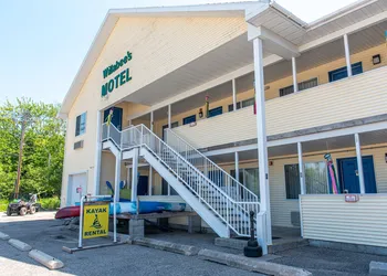Willabees Motel hotel thumbnail 4