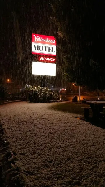 Yellowhead Motel hotel detail image 6