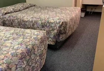 Grey Goose Motel hotel thumbnail 3