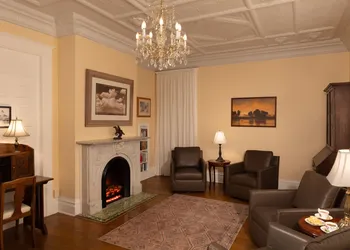 Bottger Mansion of Old Town hotel thumbnail 3