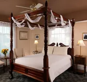 Bottger Mansion of Old Town hotel detail image 4