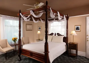 Bottger Mansion of Old Town hotel thumbnail 4