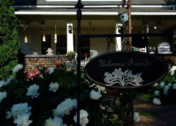 Cobblestone Bed and Breakfast hotel thumbnail 2
