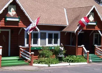 Crystal Brook Resort & Mountain Brauhaus hotel thumbnail 3