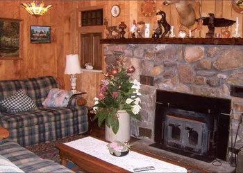 Crystal Brook Resort & Mountain Brauhaus hotel thumbnail 6