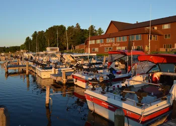 Sportsman's Lodge hotel thumbnail 2