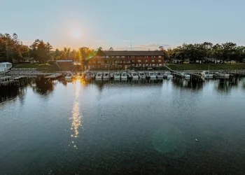 Sportsman's Lodge hotel thumbnail 4