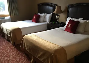 Woodlake Lodge Golf and Country Club hotel thumbnail 6