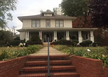 Hunter House Bed and Breakfast hotel thumbnail 2
