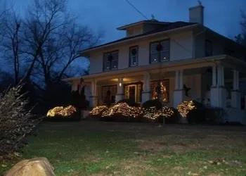 Hunter House Bed and Breakfast hotel thumbnail 3