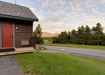 Cobble Mountain Lodge hotel thumbnail 4