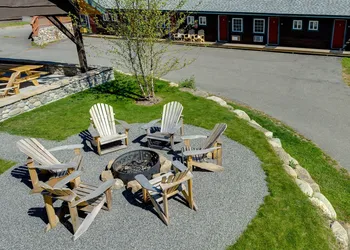Cobble Mountain Lodge hotel thumbnail 8
