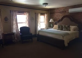 Weatherford Hotel hotel thumbnail 6