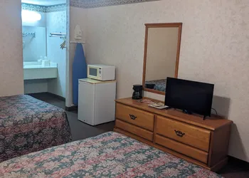 Deerfield Inn & Suites hotel thumbnail 4