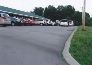 Deerfield Inn & Suites hotel thumbnail 7
