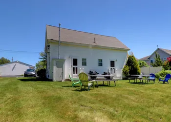 Carriage House Motel Cottages & Suites hotel thumbnail 5