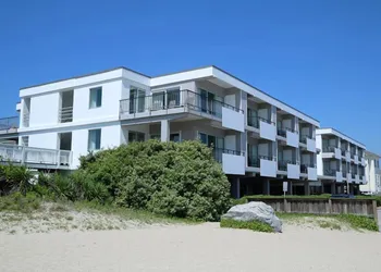 Silver Gull Motel hotel thumbnail 2