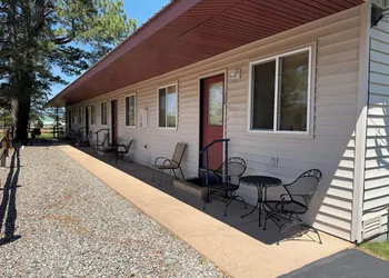Mountain Landing Suites & RV Park hotel thumbnail 3